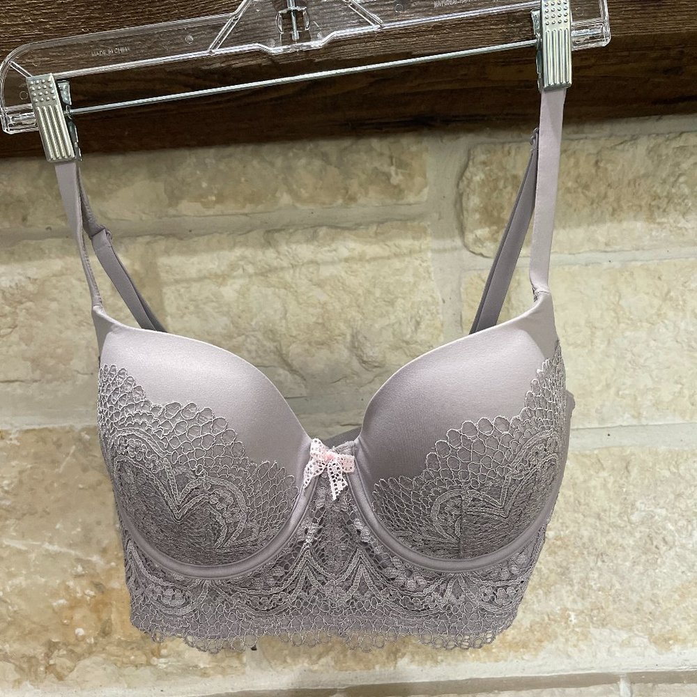 Victoria's Secret Body by Victoria Lined Demi/Demi Buste 34DD